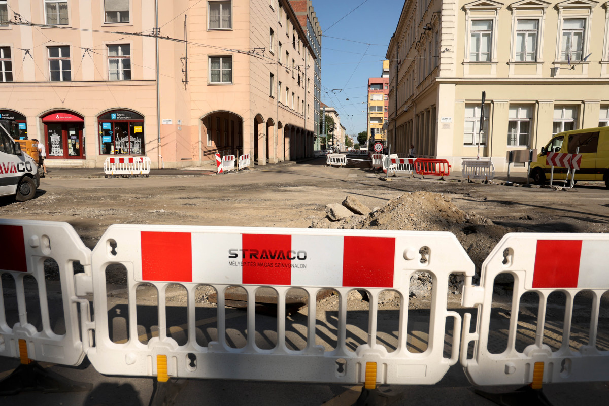 Szeged, Széchenyi tér, felújítás