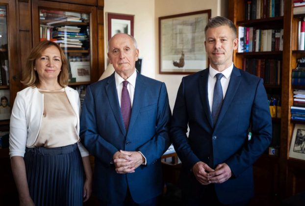 Baka András. Bujdosó Andrea. Magyar Péter. Köztársasági elnök. Fotó: Tisza Párt hivataos FB