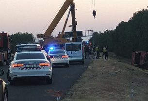 Több halálos áldozata van az M3-as autópályán történt buszbalesetnek