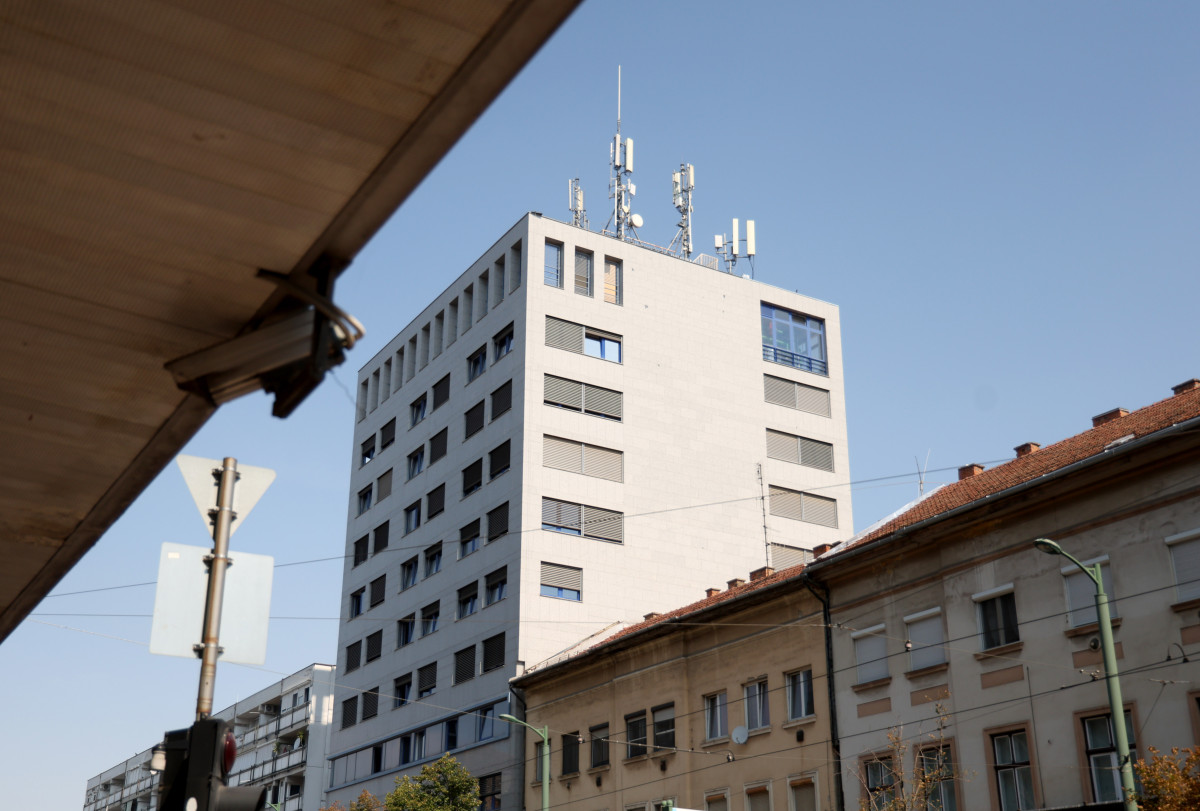 Szeged, NAV, belváros, irodaház, Kossuth Lajos sgt.
