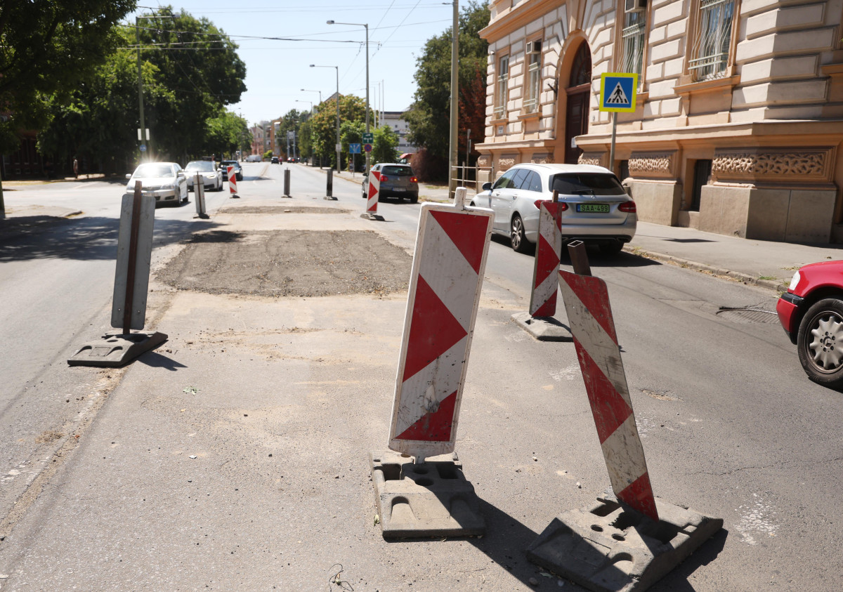 Szeged, burkolatjavítás, Szilléri sugárút, forgalomkorlátozás