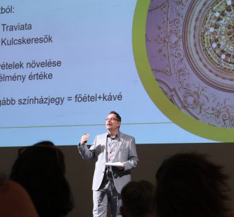 Szeged, Szegedi Nemzeti Színház, színház, évadnyitó, társulati ülés, Barnák László