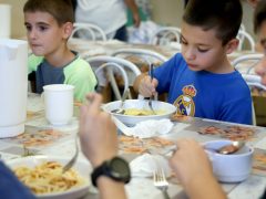 Szeged, oktatás, iskola, közétkeztetés, szabadszedéses menza, menza, Petőfi Sándor Általános Iskola, gyerekek, diákok, ebéd