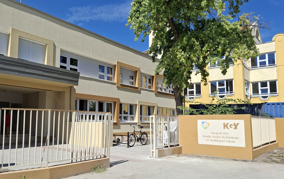Szeged, felújítás, iskola, Krúdy Gyula iskola, oktatás