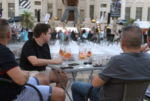 Szeged, Gin és Rum Gasztro Fesztivál, Móra park