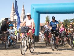 Szeged, Két lábon vagy két keréken, Gyermeksebészetért, jótékonyság, sportnap, Lapos