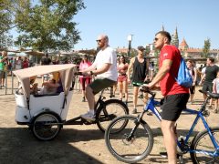 Szeged, Két lábon vagy két keréken, Gyermeksebészetért, jótékonyság, sportnap, Lapos