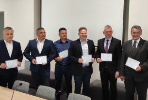 Csongrád-Csanád Vármegyei Közgyűlés. Megyei önkormányzat. Fotó: csongrad-megye.hu