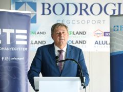 Szeged, Szegedi Tudományegyetem, SZTE, egyetem, kollégium, bővítés, id. Jancsó Miklós Kollégium, bokrétaünnep