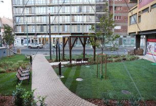 Szeged, elkészült, Károlyi utca, tér, zöld övezet, park