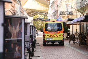 Szeged, mentő autó, mentő, Kárász utca