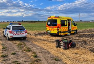Életmentés. Rendőrség. Hódmezővásárhely. Fotó: police.hu