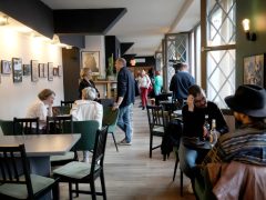 Szeged, Grand Café, 30 éves, mozi, művész mozi, kultura, kiállítás