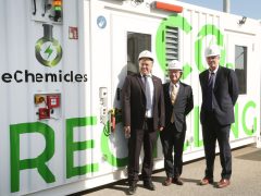 Szeged, eChemicles, Michiel Scheffert, Európai Innovációs Tanács, Horváth Pétert, Tudományért és Innovációért Felelős Államtitkár, technológa, tesztállomás, kutatás