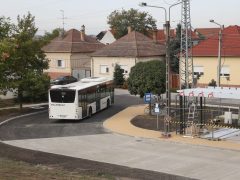 Szeged, befejeződött, Csatár utca, buszforduló, felújítás