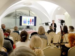 Szeged, 10 éves, Szegedi Papucsért Alapítvány, konferencia, Dóm Látogatóközpont