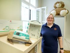 Szeged, Jótékonysági Motoros Felvonulás, Reménysugár Alapítvány, tó adomány, átadás, sajtótájékoztató, SZTE, Gyermekgyógyászati Klinika, klinika