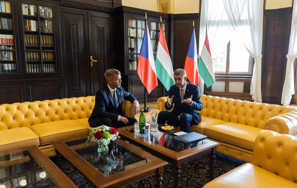 Andrej Babiš. Magyar Péter. Cseh-magyar csúcs. Fotó: Magyarország Kormánya hivatalos Facebook-oldal